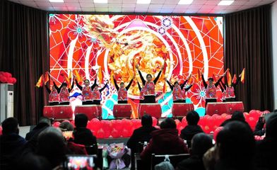 溫暖中國(guó)年 情滿江湖間