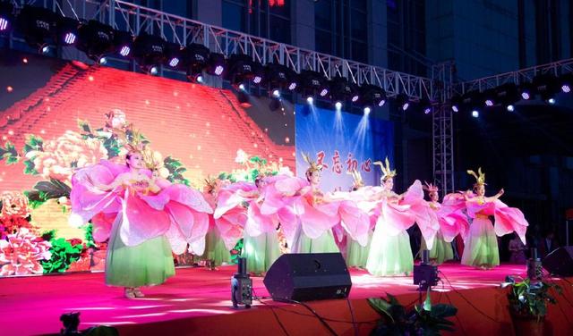 時光荏苒·盛會有約——我院舉辦512國際護士節文藝匯演紀實